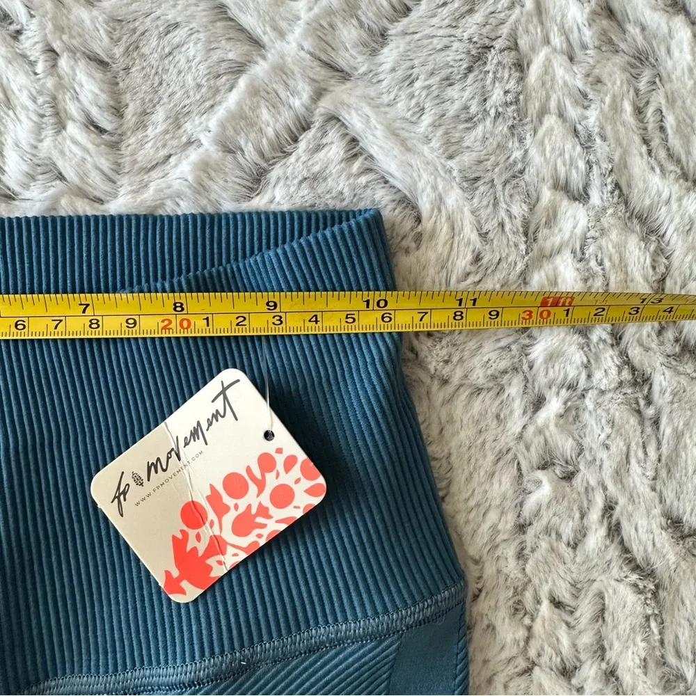 Free People Movement Free Throw Leggings, Coastline, XS - Picture 7 of 10